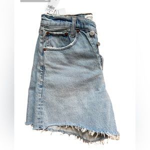 Abercrombie and Fitch high rise dad shorts, light denim wash. Size 26.